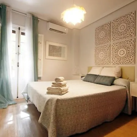 Cultura Sevillana - Terraza Y Parking Gratis Sevilla